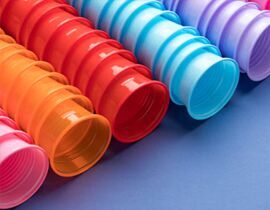 Apa yang perlu diberi perhatian apabila memilih lapisan plastik?